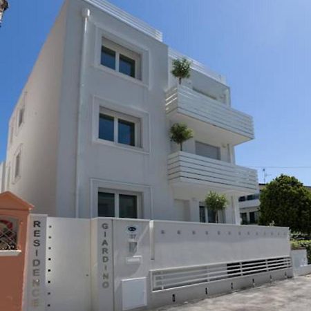Residence Giardino 리치오네 외부 사진